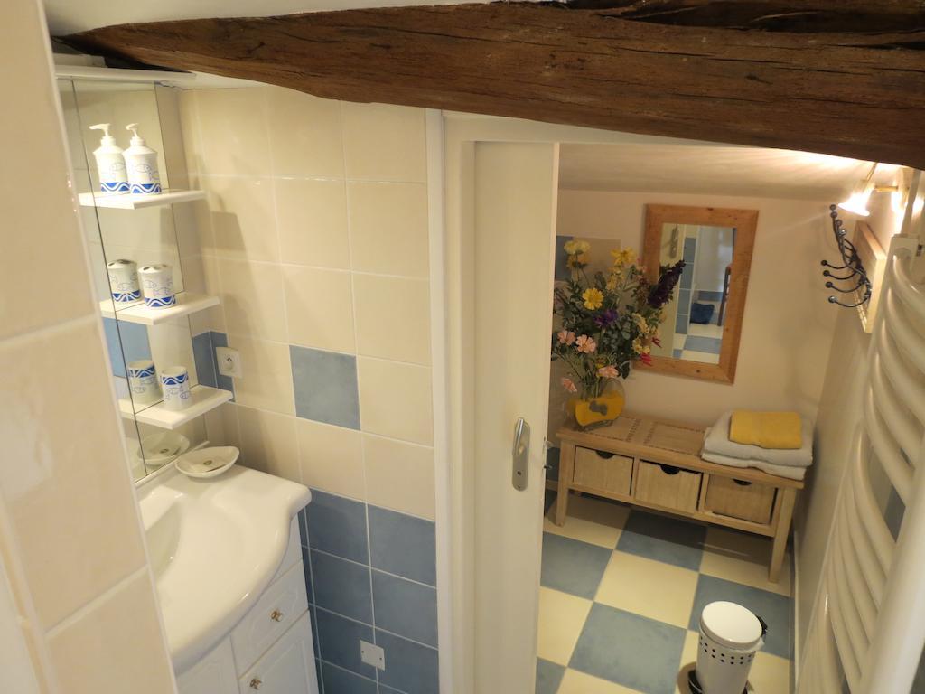 Bed and Breakfast L'Aubinoise Saint-Aubin-la-Plaine Zimmer foto