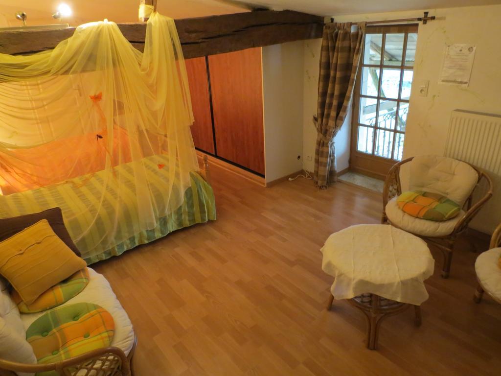 Bed and Breakfast L'Aubinoise Saint-Aubin-la-Plaine Exterior foto